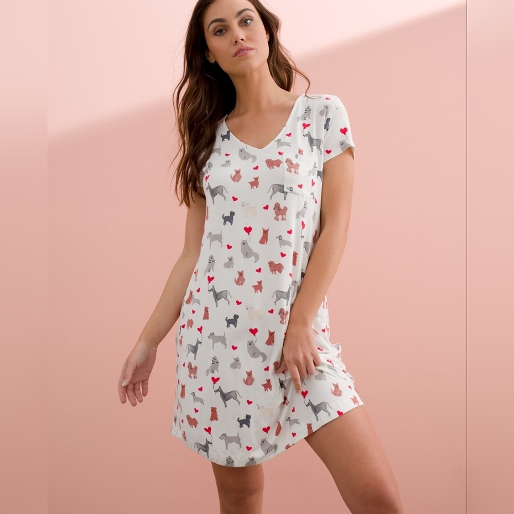 Soma Cool Nights Valentine's Day Dogs Short-Sleeve Sleepshirt/Nightgown Size S